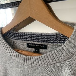 J Crew men’s wool blend sweater, grey size medium